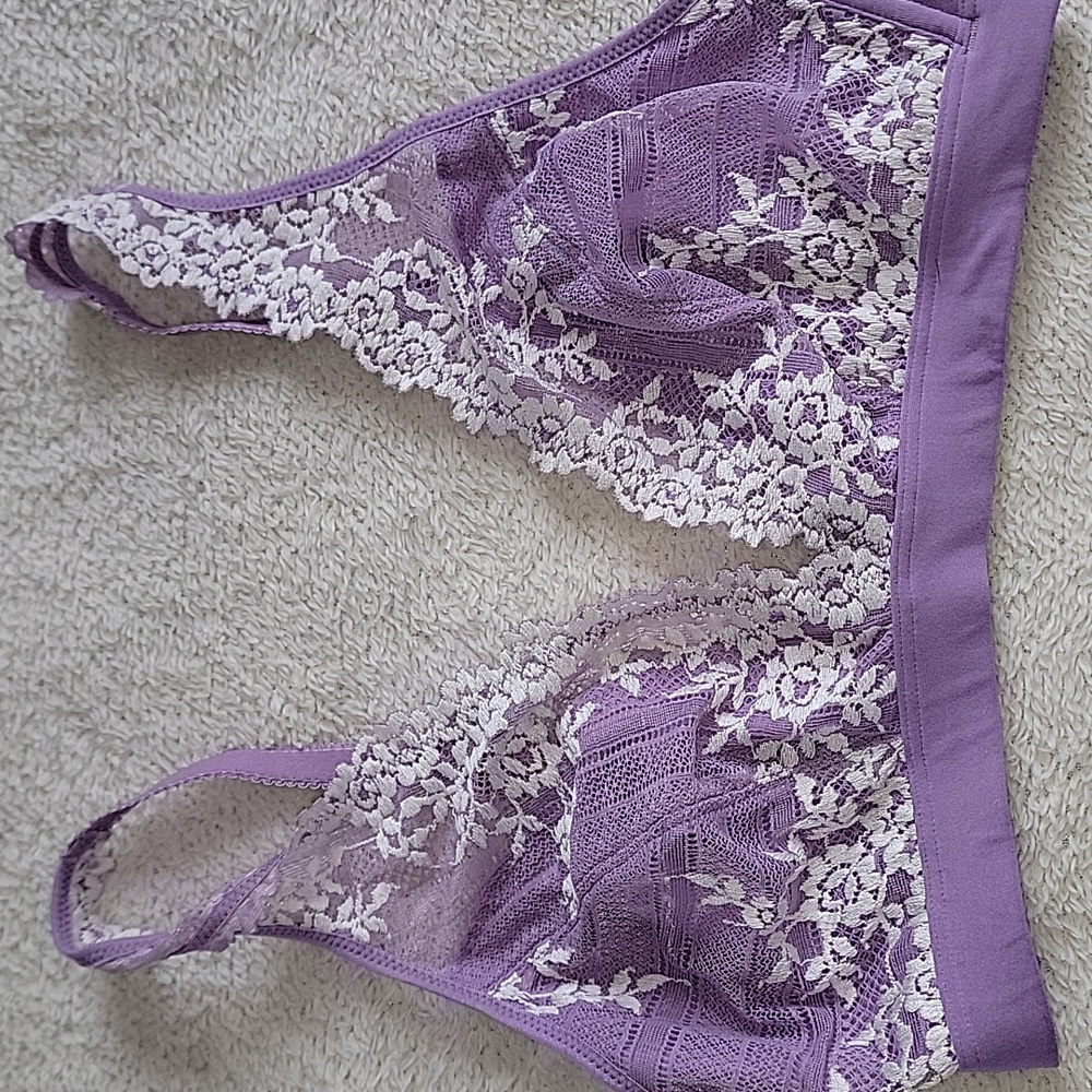 Wacoal Lavender Lace Bralette Women's Size 38